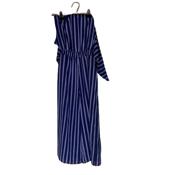 Lulu’s Salt Water and Sun X- Small Jumpsuit. Wide Leg Navy Blue/White Strapless. - Picture 4 of 6